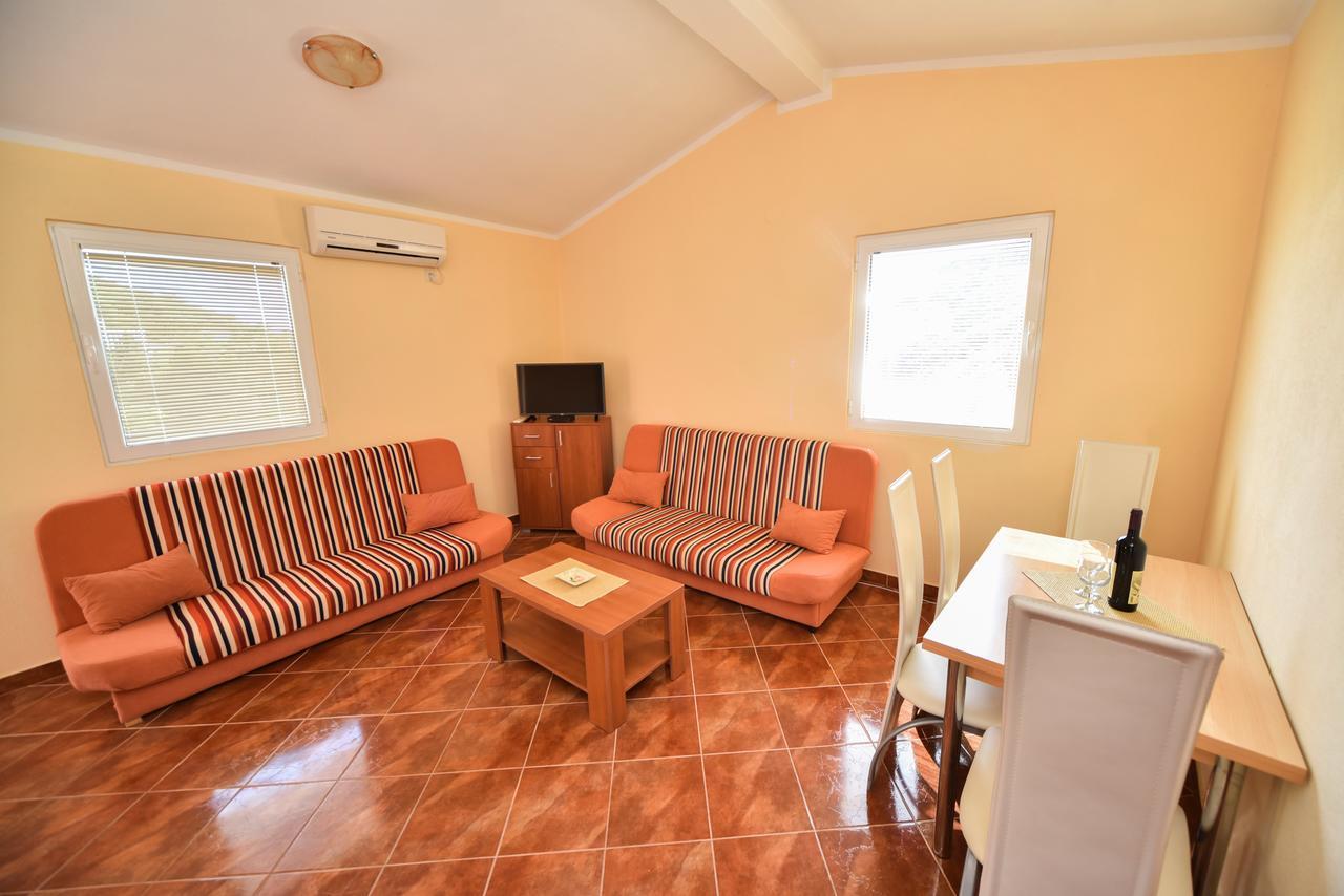 Apartmani Stanisic Čanj Esterno foto
