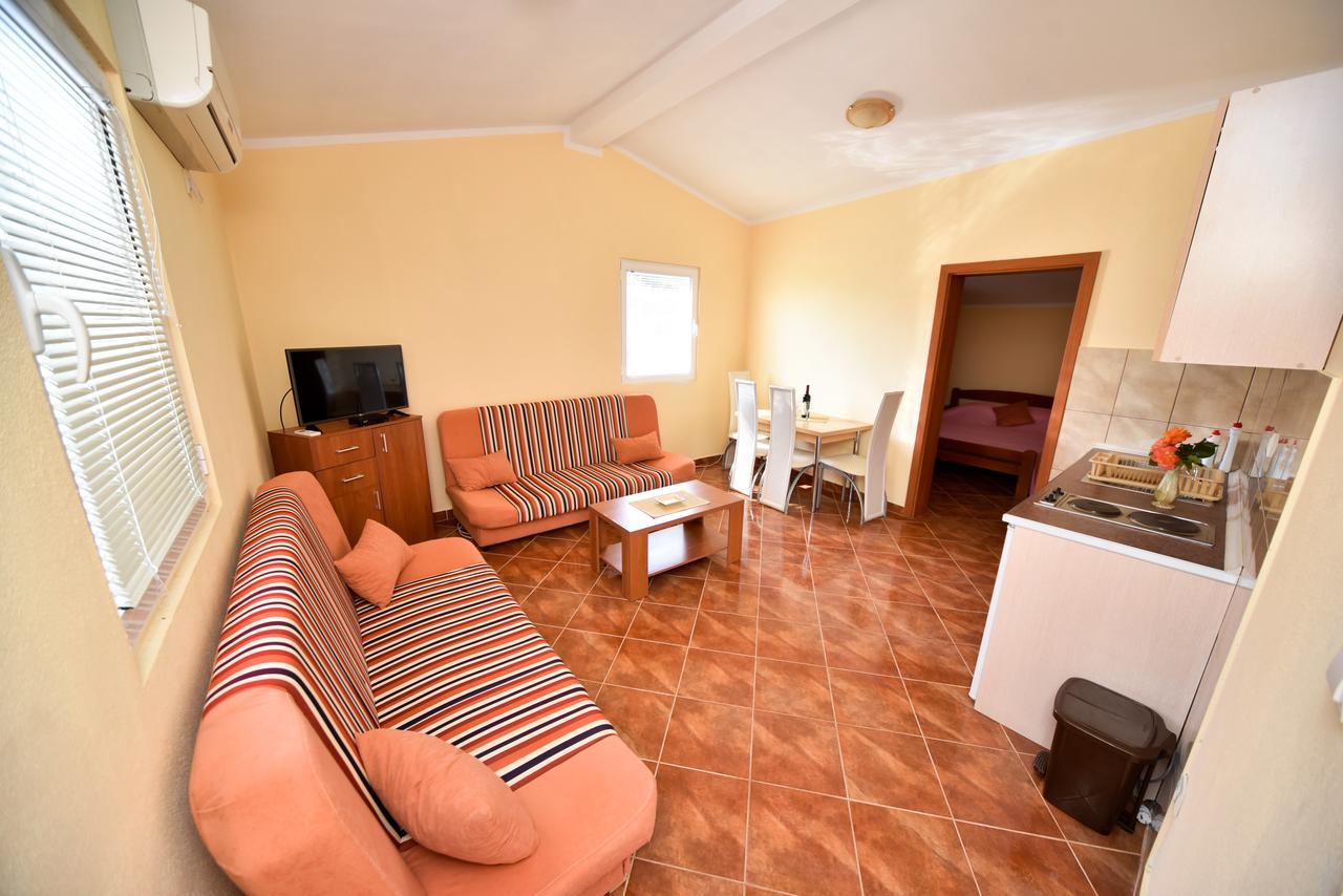 Apartmani Stanisic Čanj Esterno foto